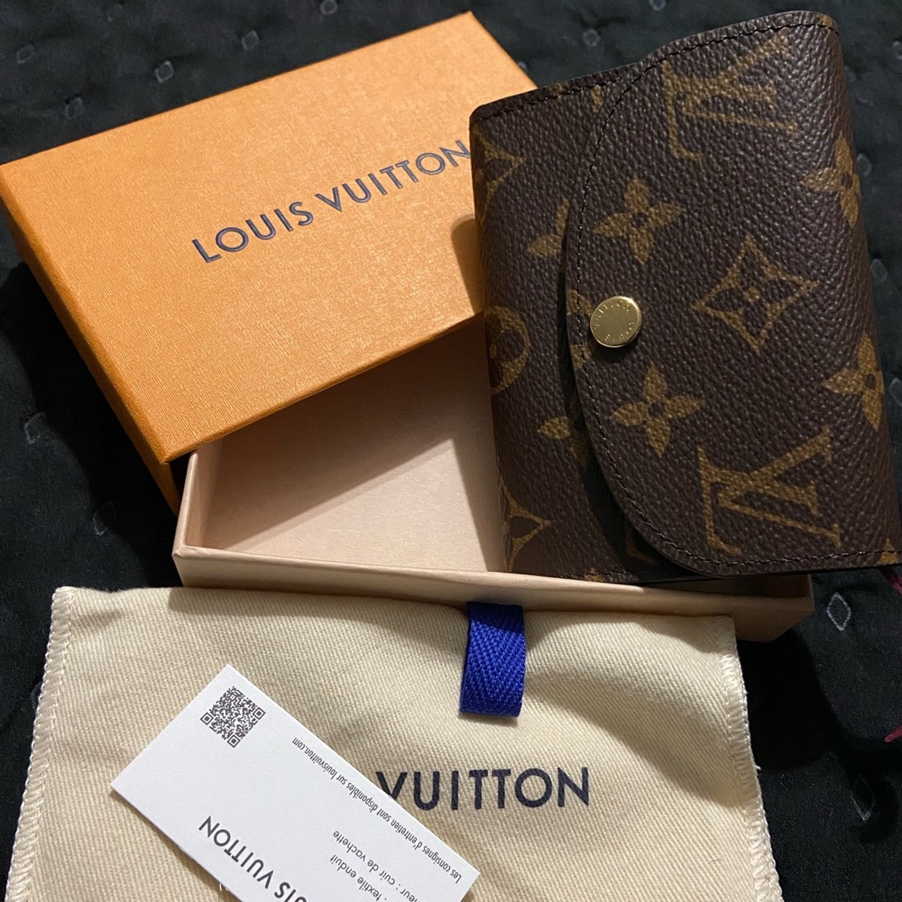 Authentic and New Rosalie wallet